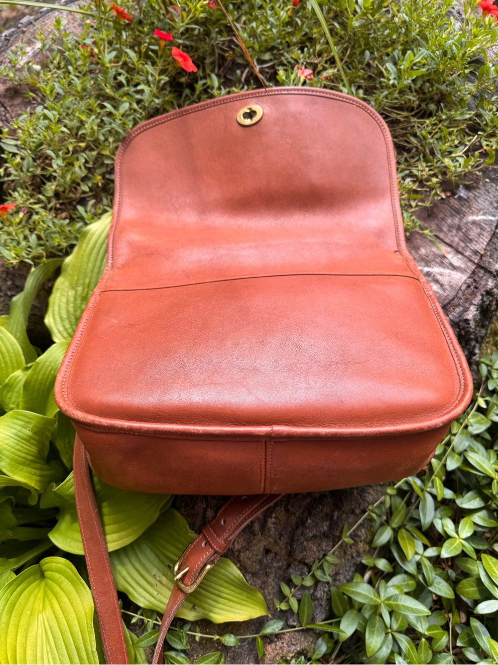 Vintage Coach Compartment Bag in British Tan Leather Crossbody Made in USA - Picture 4 of 8